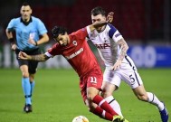 今年会娱乐-埃弗顿胜出晋级，欧洲战绩再添佳绩的简单介绍