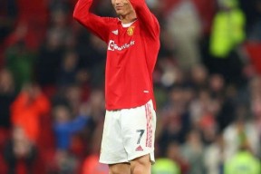 今年会娱乐-场不败创纪录，瓦基弗铁卫囊括亚冠最佳