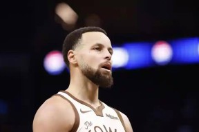 今年会官网-包含勇士主帅因身体原因离队，球队临时任命新教练的词条