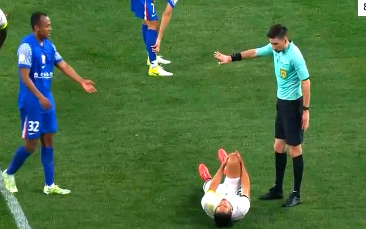 申花客场逼平，尽显团队战术及适应能力的简单介绍